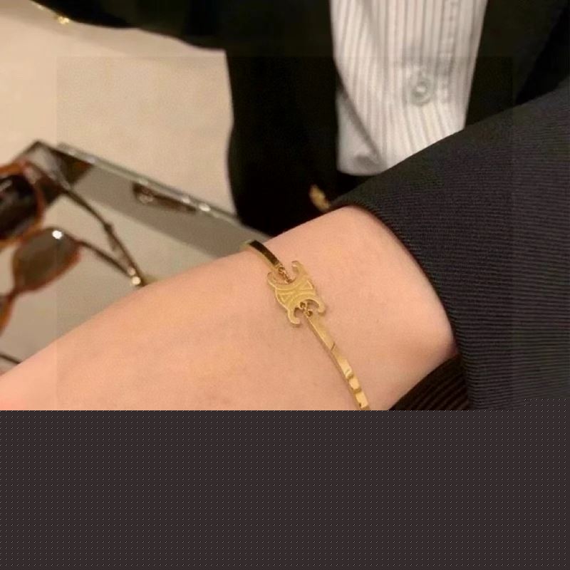 Ce**e bracelets
